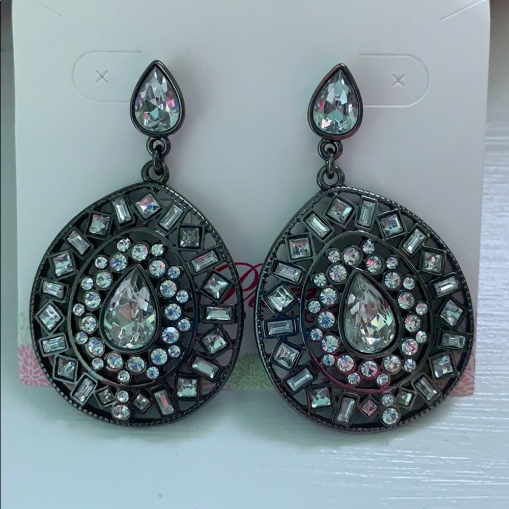 Premier designs teardrop Jewel earrings